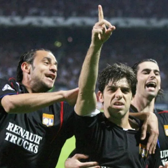 Juninho #8 Lyon 2005/2006 Third ORIGINAL Umbro VTG Rare Soccer Jersey (XL)